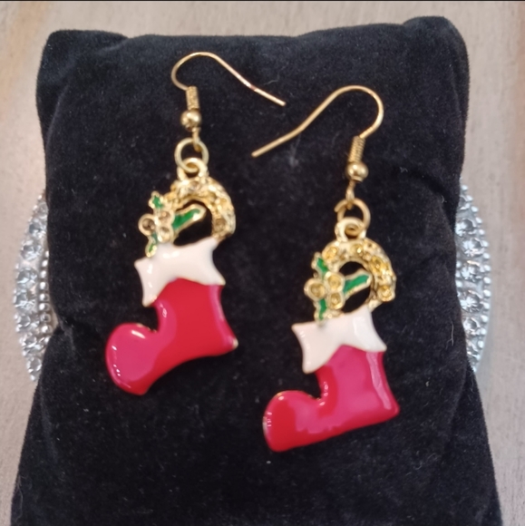 Red Christmas Holiday Stocking Wreath Dangle Drop Earrings - Picture 1 of 6